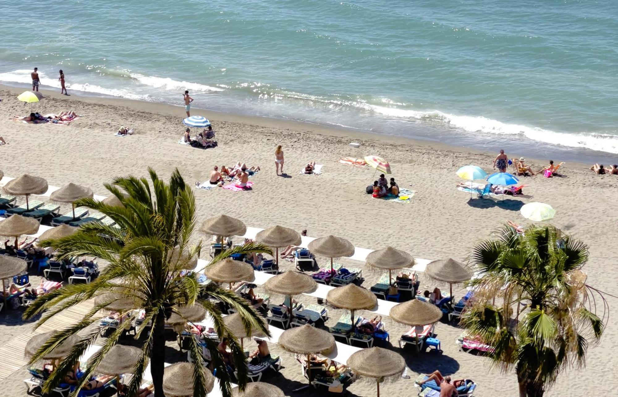 Mediterraneo 508. Fantastic Studio On The Beachfront With Sea Views. 마르베야 외부 사진