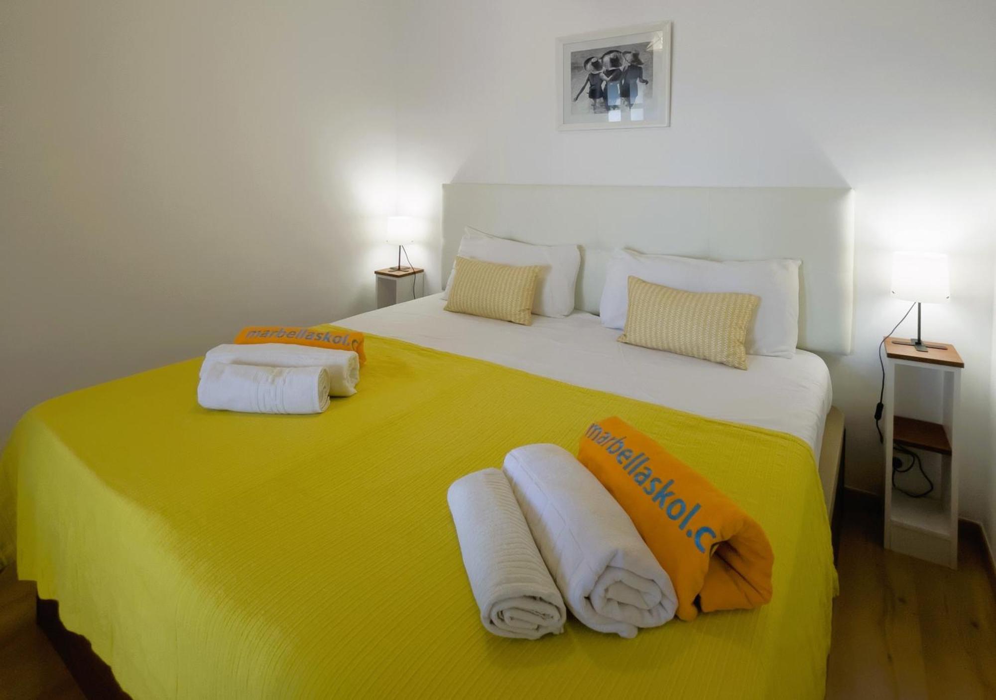 Mediterraneo 508. Fantastic Studio On The Beachfront With Sea Views. 마르베야 외부 사진